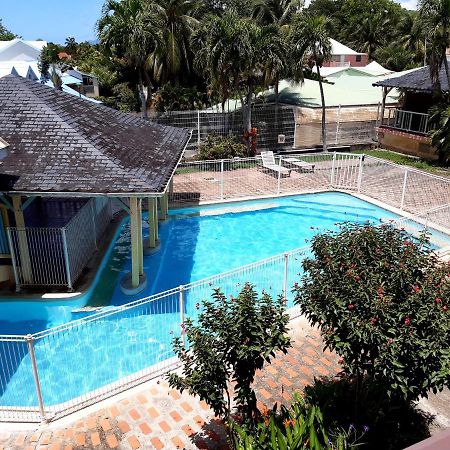 Studio Climatisé - Piscine-Plage - 2 à 3 personnes Sainte-Anne Esterno foto